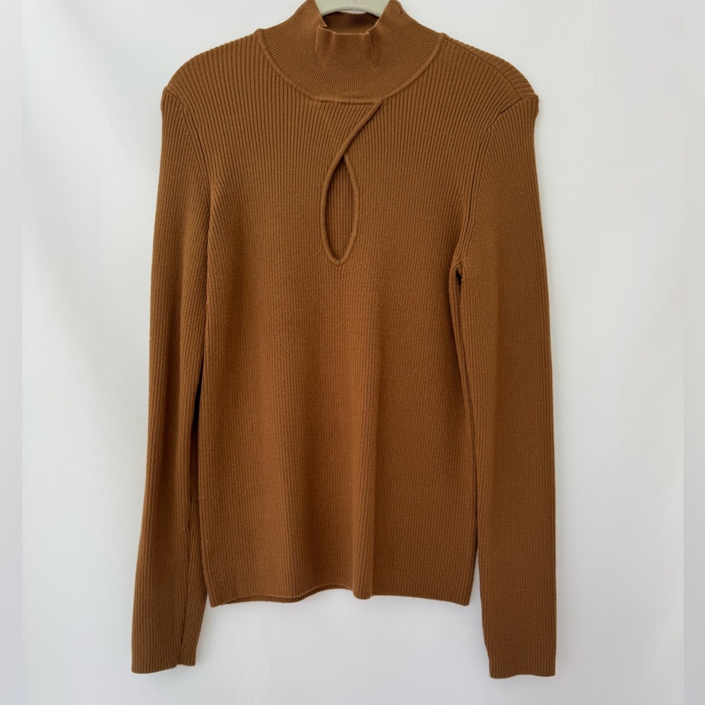 Lovers + Friends Niko Sweaters - Picture 2 of 4